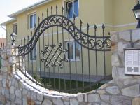 Kovácsoltvas kertkapu referencia Bo-Jász Kft