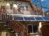 Policarbonát előtető referencia 4 Bo-Jász Kft Árnyékolástechnika